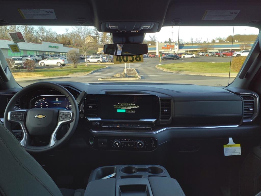 2025 Chevrolet Silverado 1500 LT photo 21