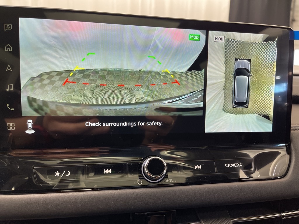 2025 Mitsubishi Outlander SE photo 12