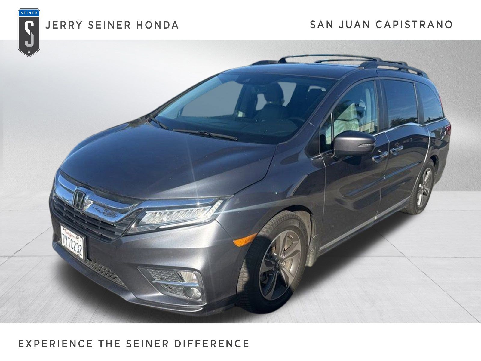 2018 Honda Odyssey Touring's photo