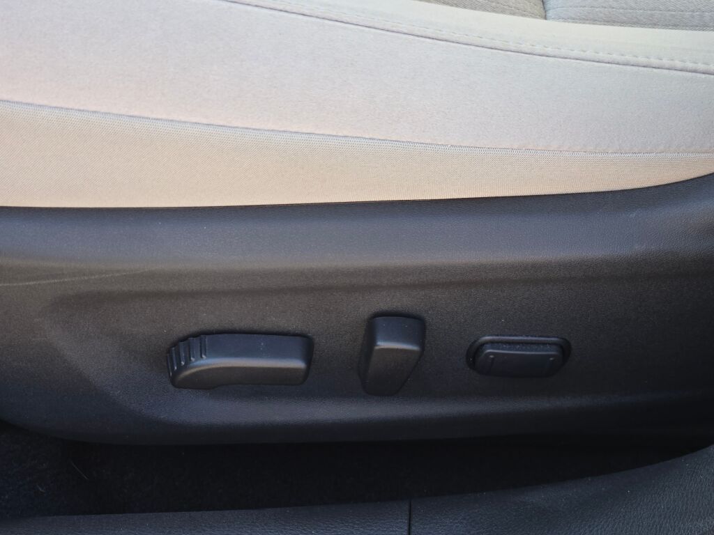 2020 Nissan Altima 2.5 SV photo 16
