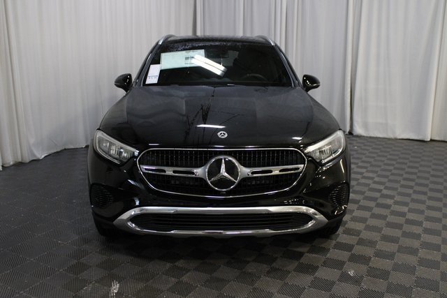 2026 Mercedes Benz GLC 300 4MATIC photo 2