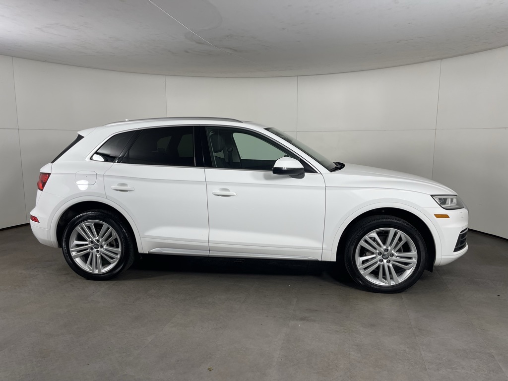 2020 Audi Q5 45 Premium Plus photo 8