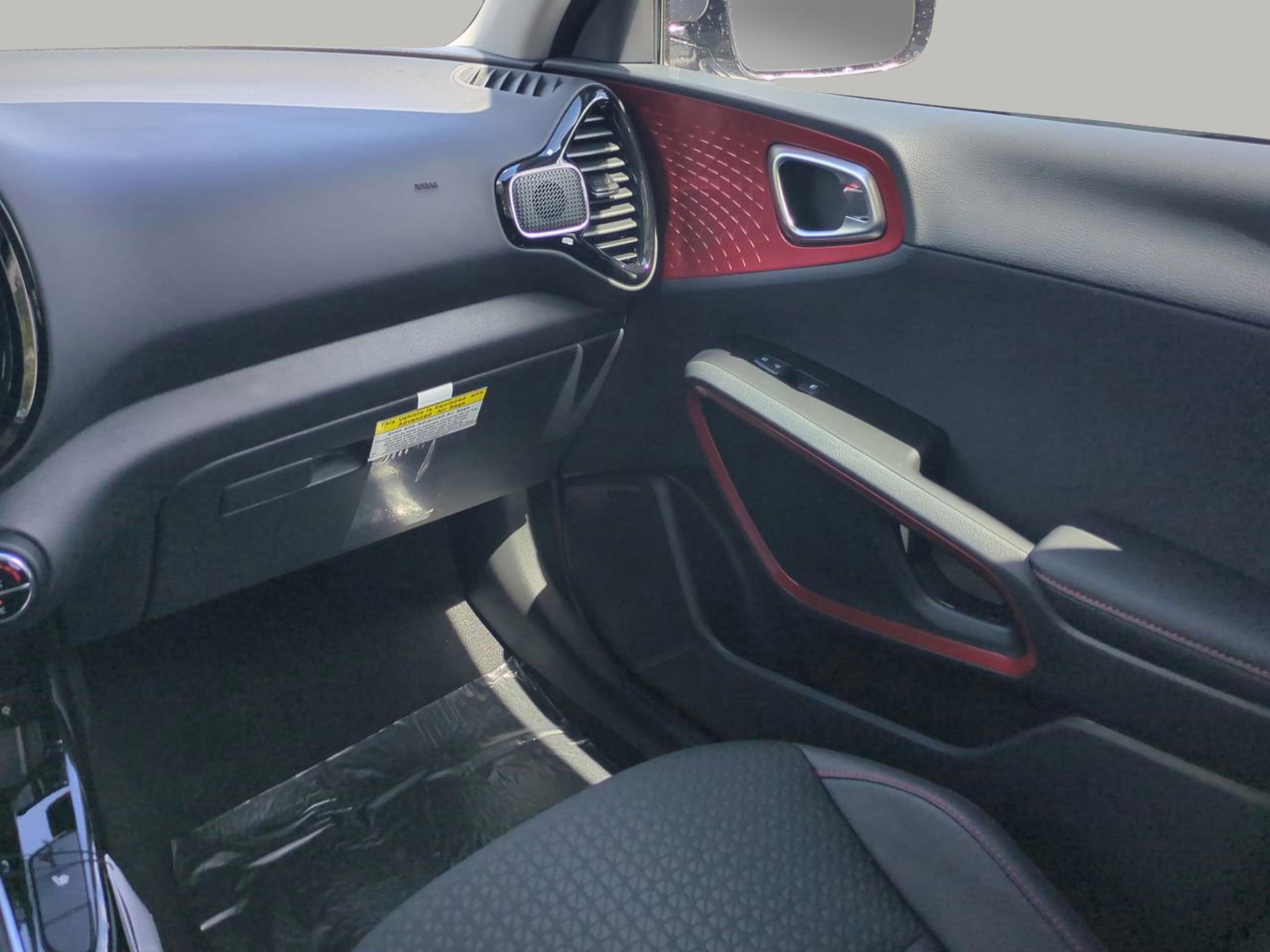 2025 Kia Soul GT-Line photo 19
