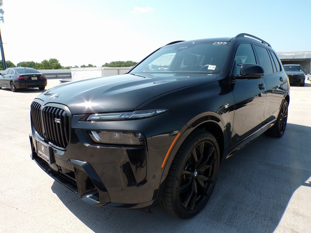 2025 Bmw X7 M60i photo 3