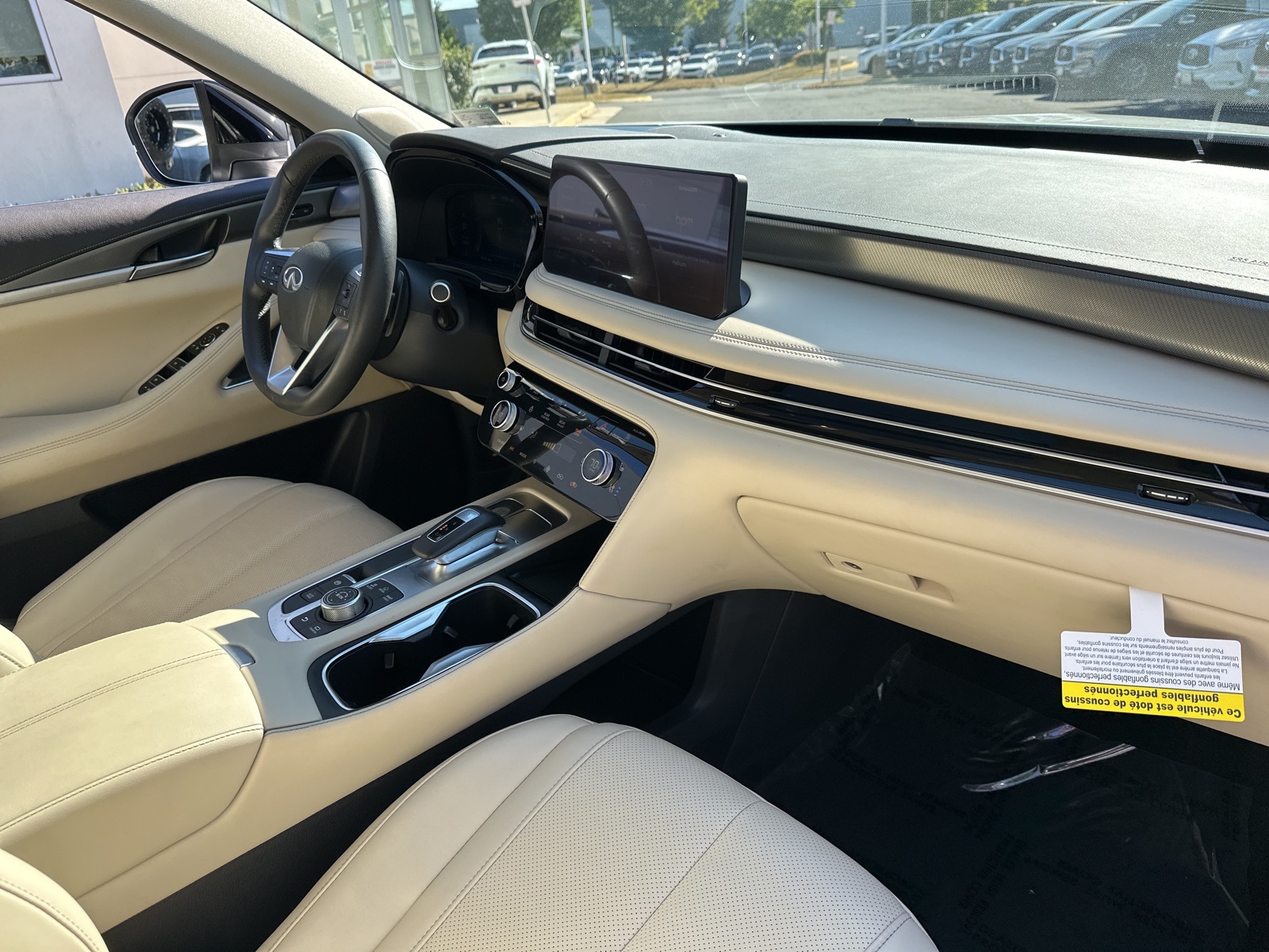 2025 Infiniti QX60 Luxe photo 7
