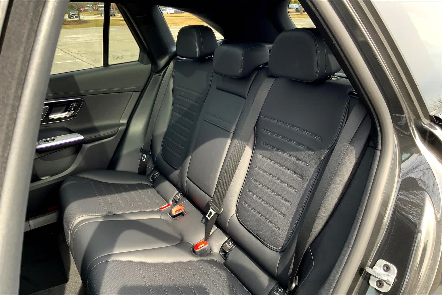 2025 Mercedes Benz GLC 300 4MATIC photo 12