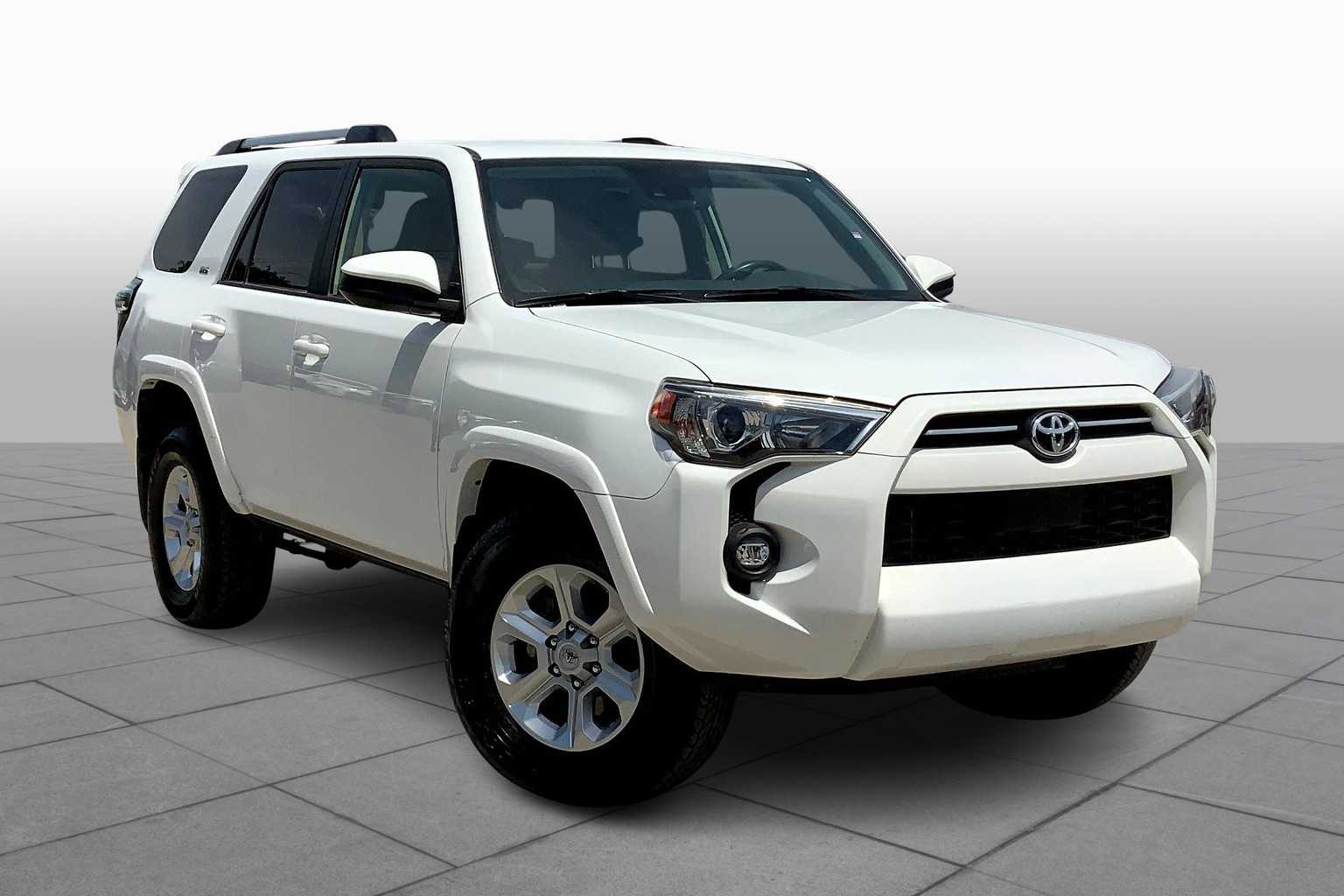2024 Toyota 4Runner SR5 photo 2