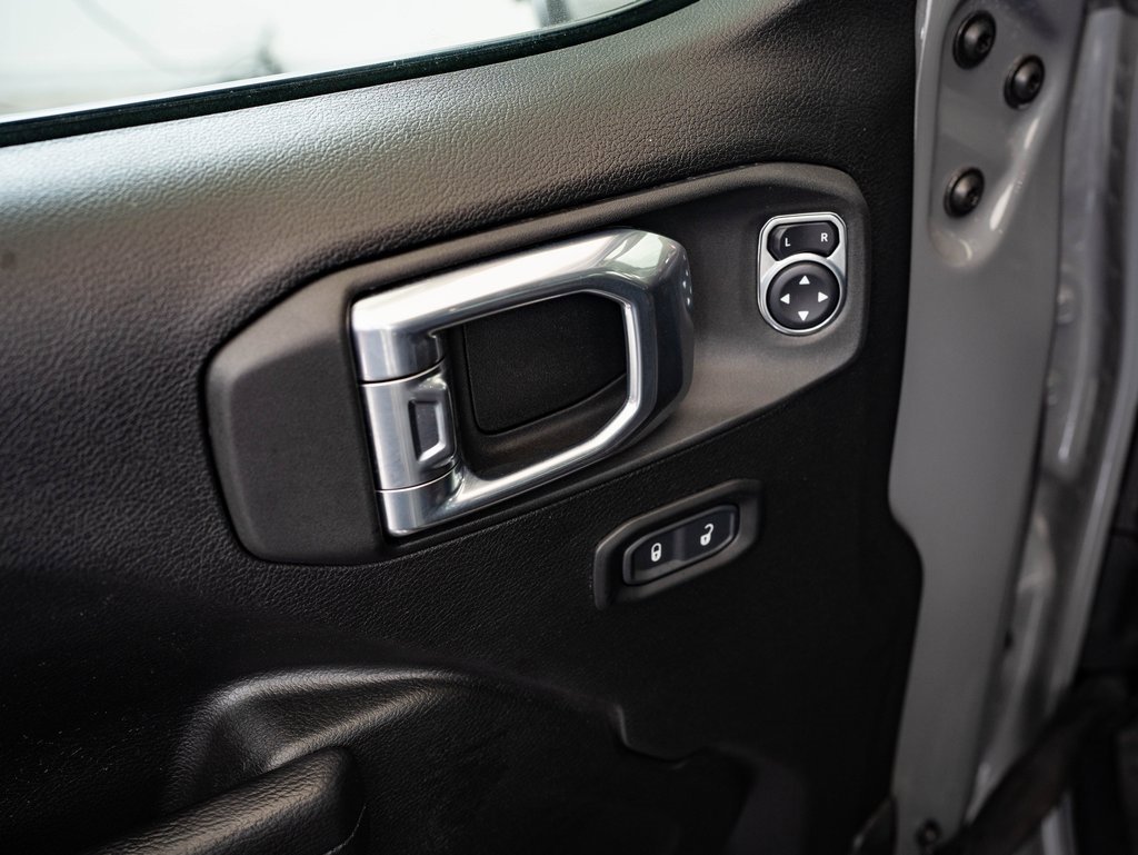2022 Jeep Wrangler Rubicon photo 20