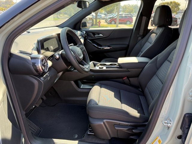 2026 Chevrolet Equinox LT photo 11