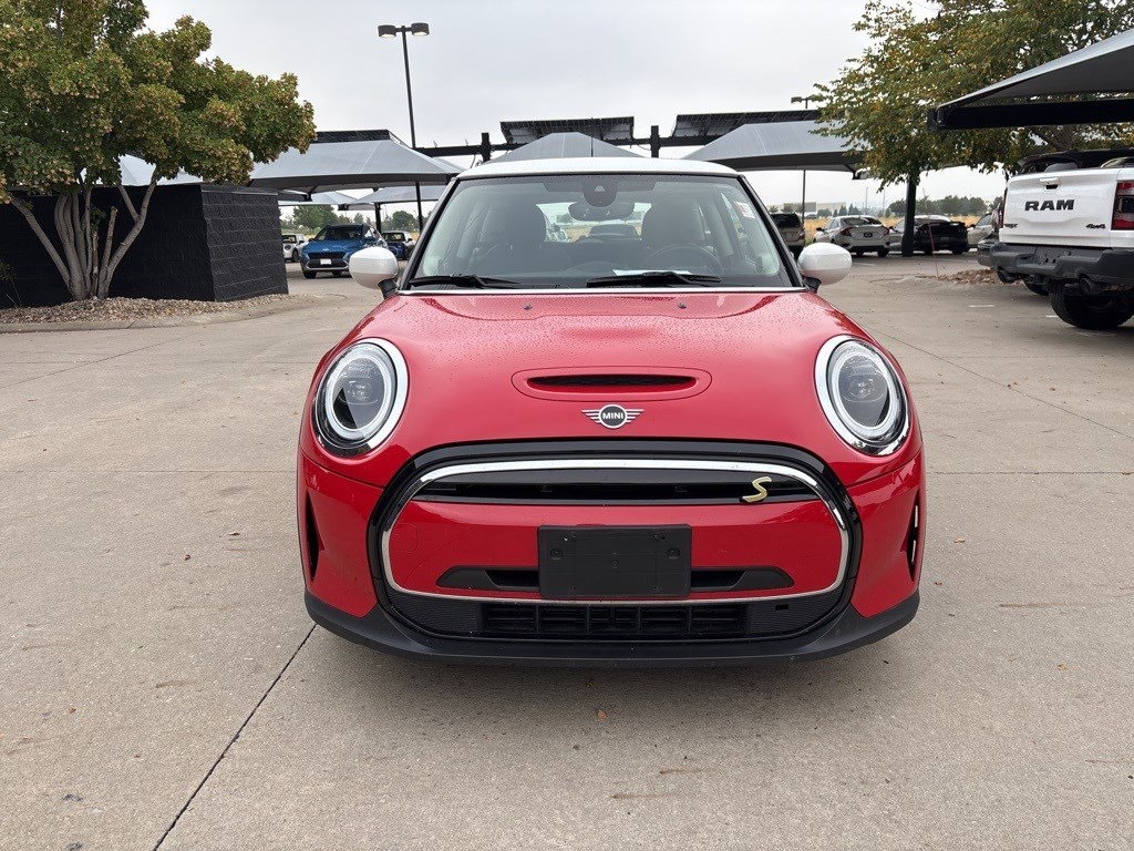 2024 Mini Cooper 2 Door Hardtop SE photo 8