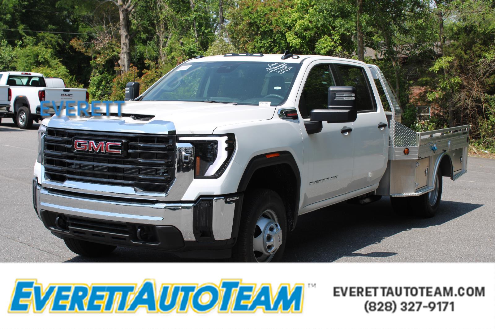 2025 GMC Sierra 3500 Chassis Cab Pro's photo