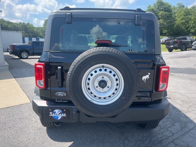 2025 Ford Bronco Base photo 6