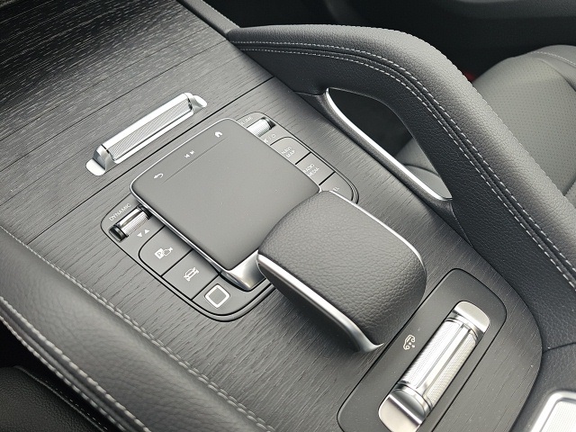 2026 Mercedes Benz GLS 450 4MATIC photo 20