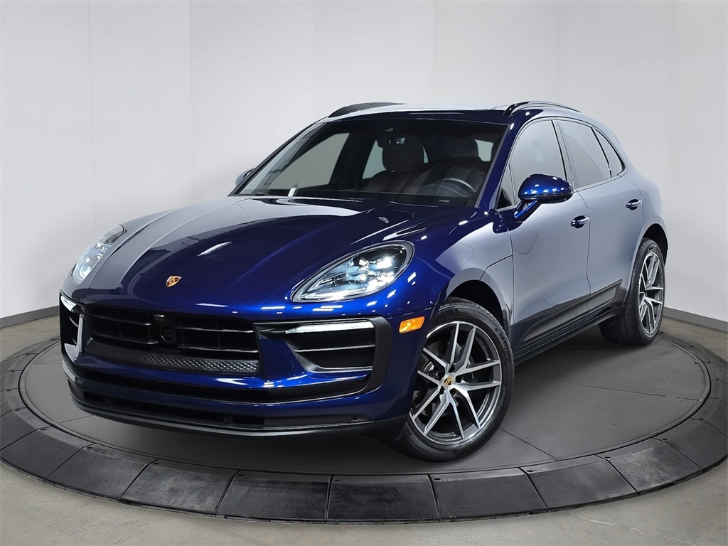 2024 Porsche Macan's photo