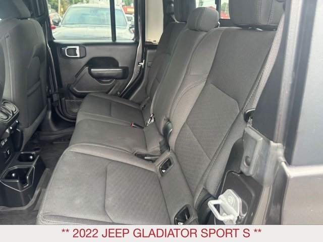 2022 Jeep Gladiator Sport photo 18