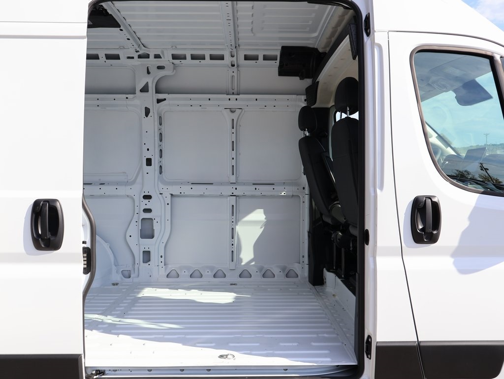 2026 Ram ProMaster 2500 photo 8