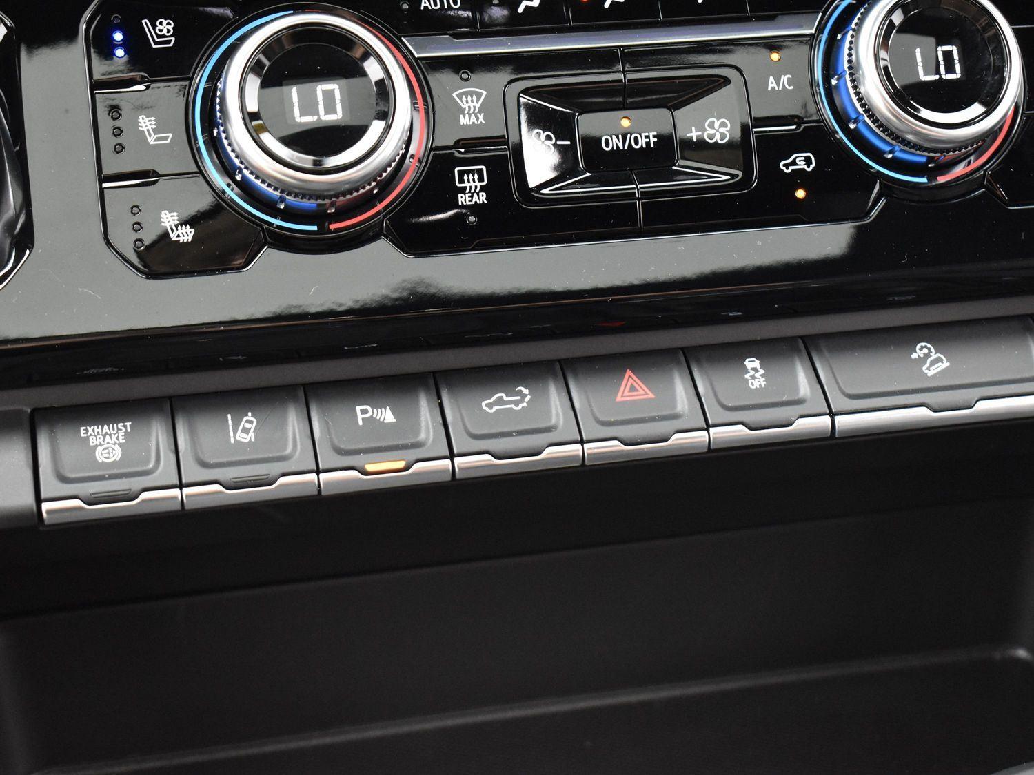2025 Gmc Sierra HD AT4 photo 25