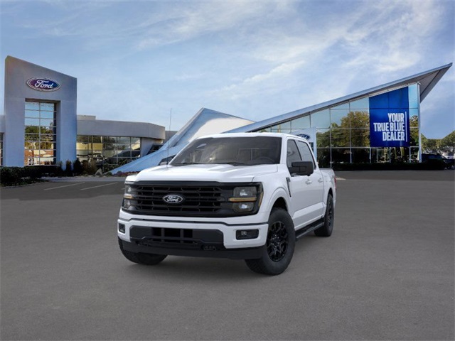 2025 Ford F-150 XLT photo 2