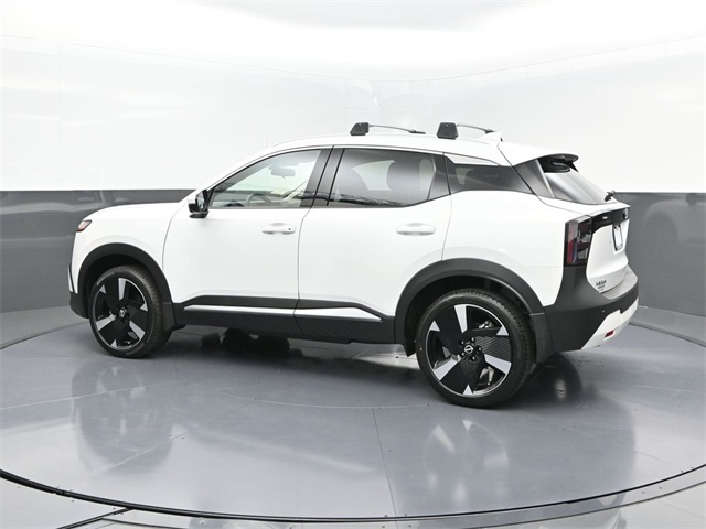 2025 Nissan Kicks SR photo 3