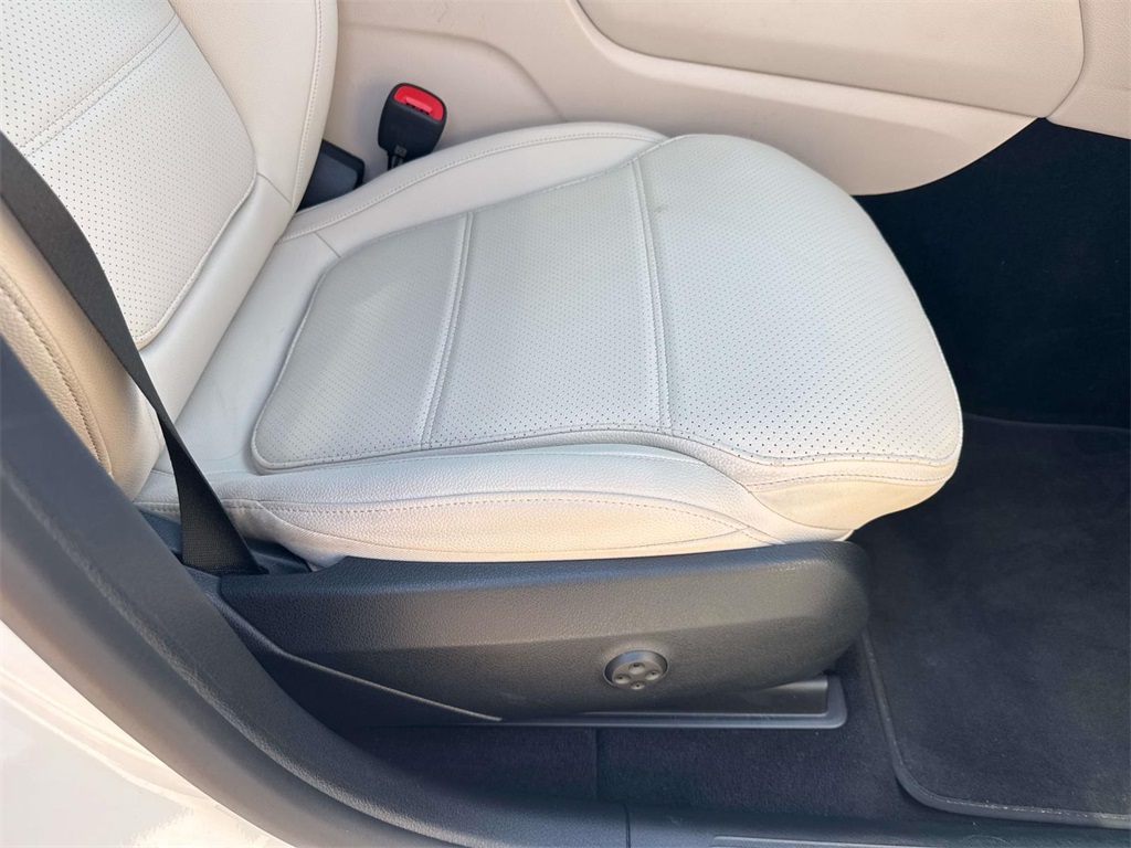 2025 Mercedes Benz GLC 300 4MATIC photo 10