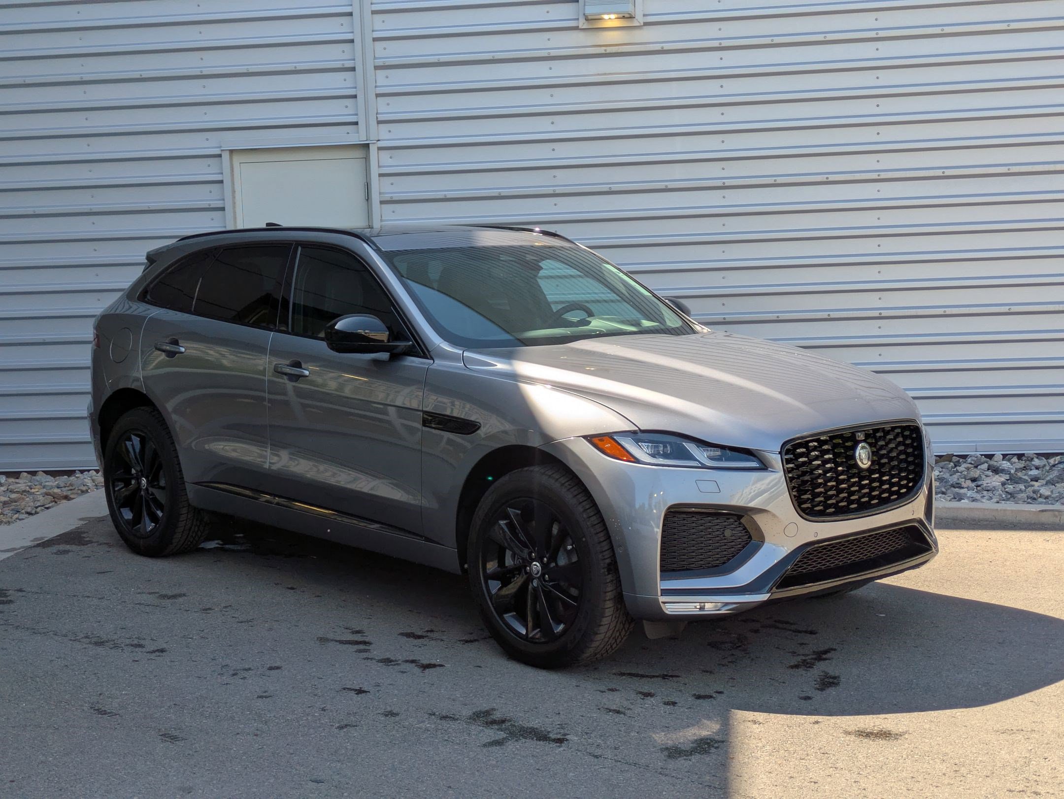 2026 Jaguar F-PACE P250 R-Dynamic S photo 7