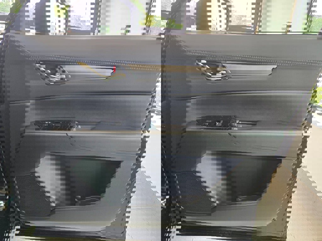 2025 Mazda CX-5 2.5 Select photo 4