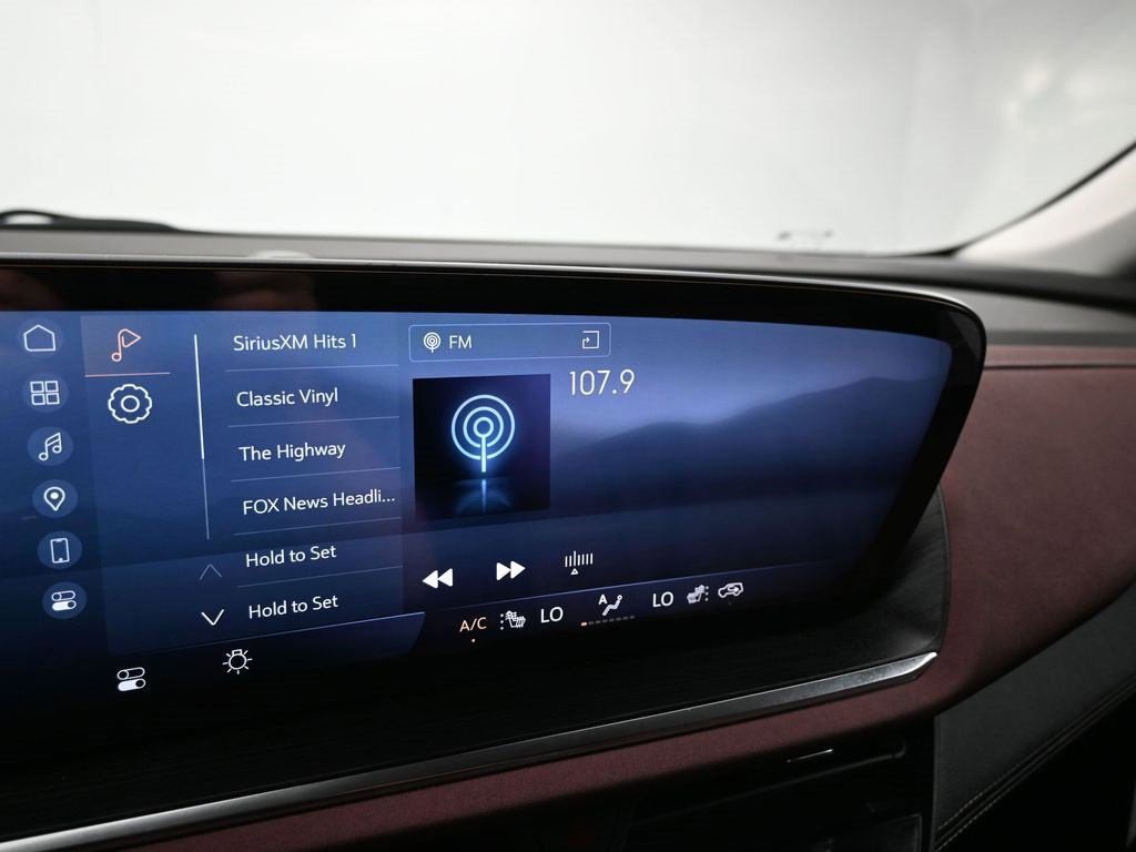 2025 Buick Envision Sport Touring photo 12