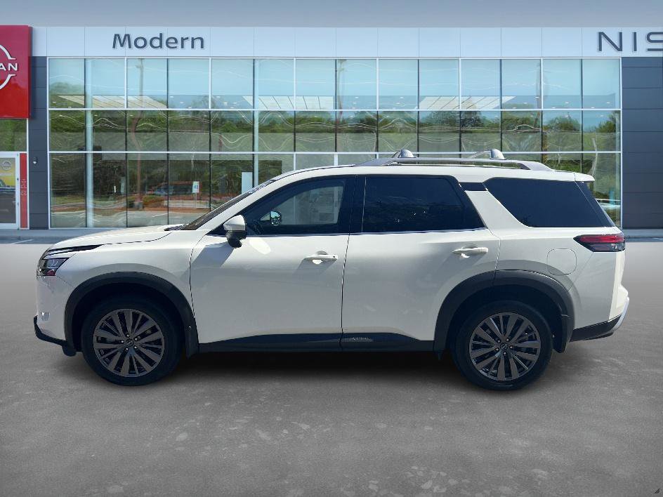 2024 Nissan Pathfinder SL photo 7