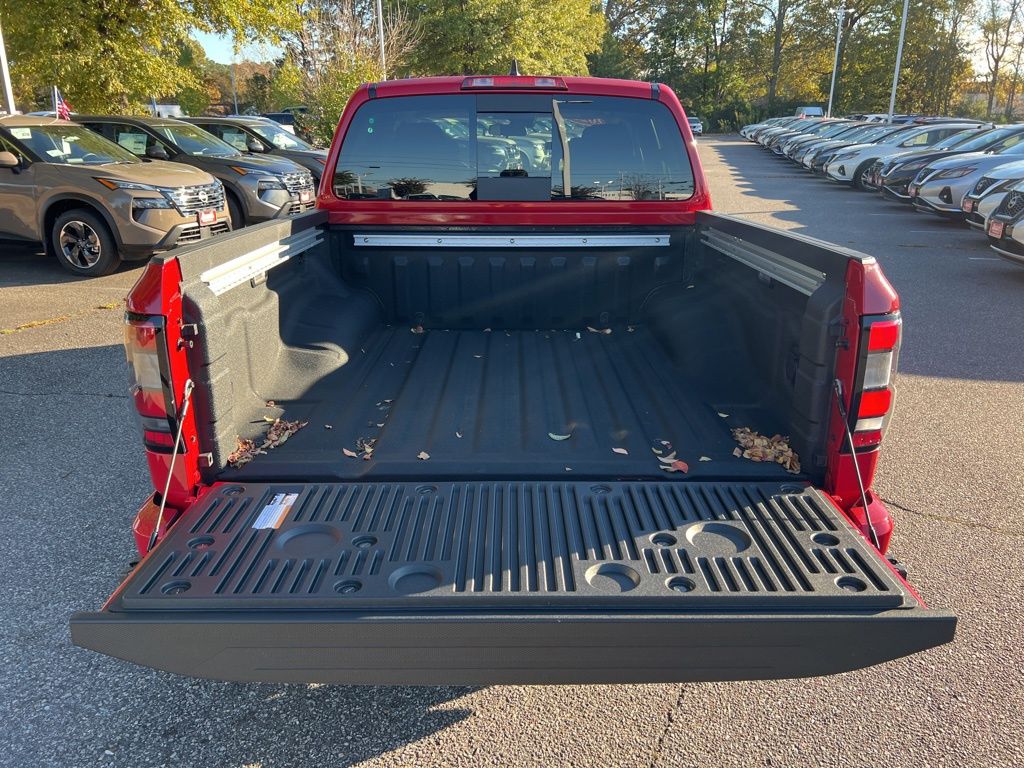 2025 Nissan Frontier SV photo 15