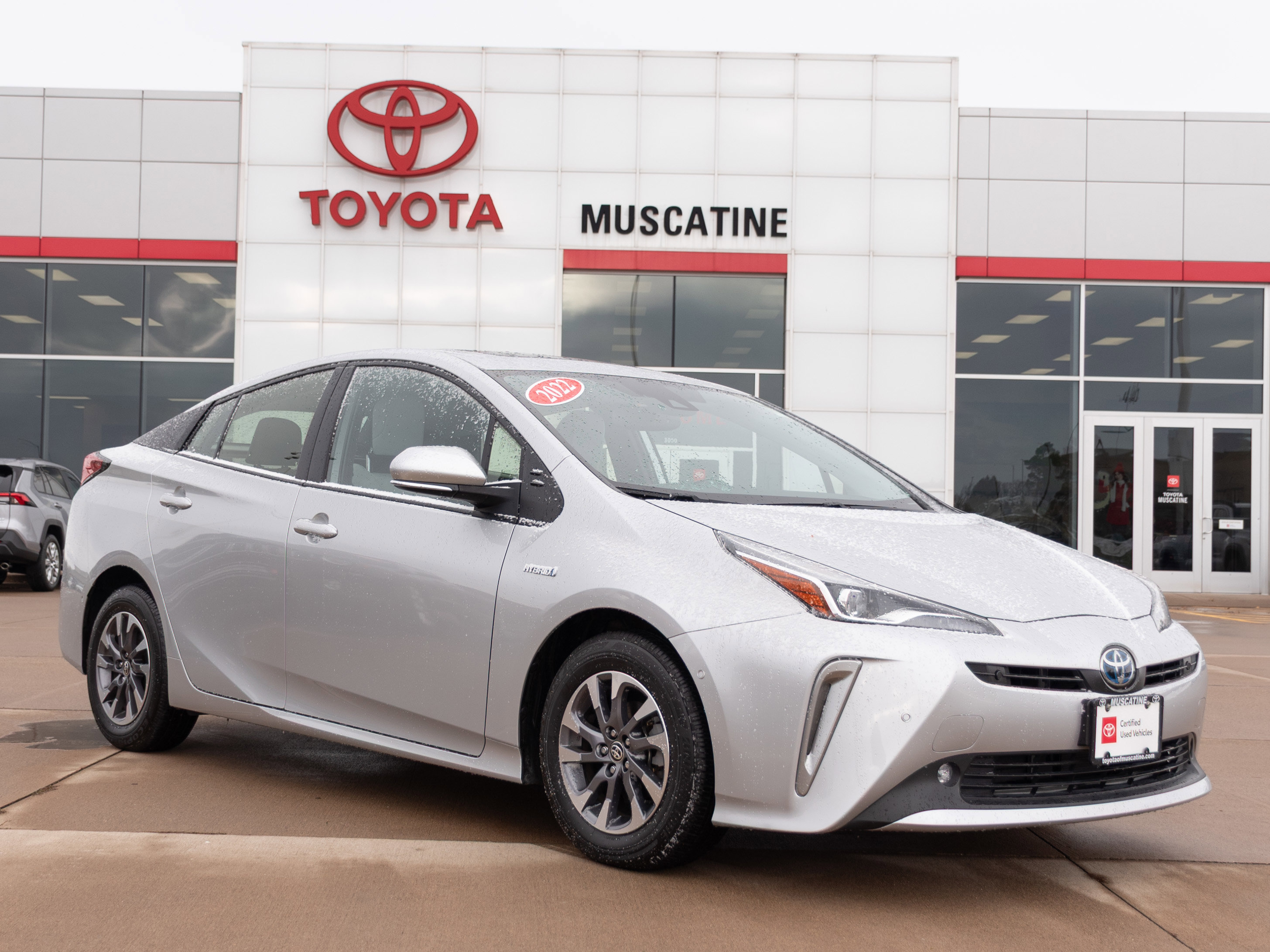 2022 Toyota Prius Limited's photo