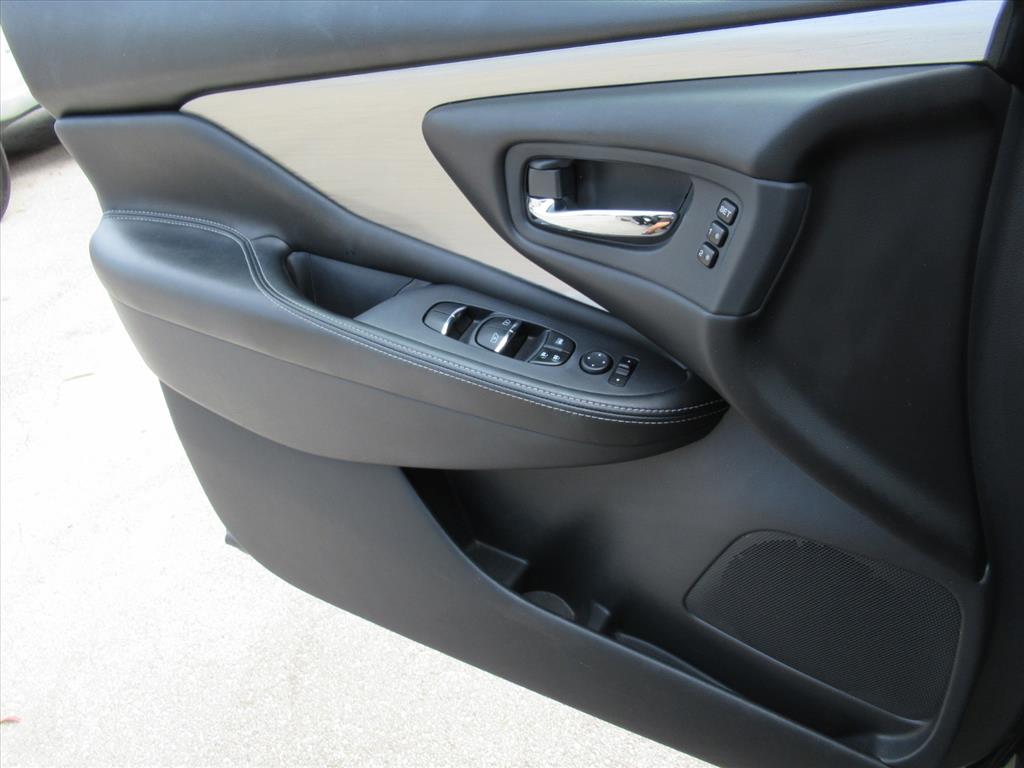 2018 Nissan Murano Platinum photo 28