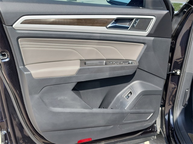 2023 Volkswagen Atlas V6 SE Technology photo 6