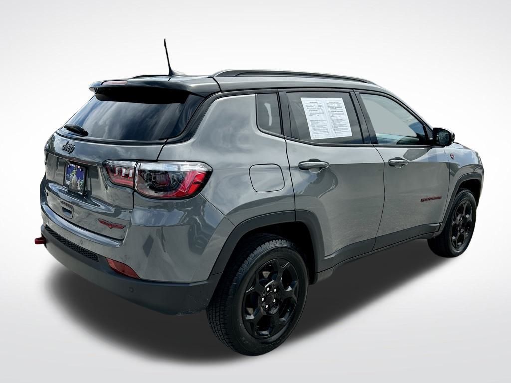 2024 Jeep Compass Trailhawk photo 6
