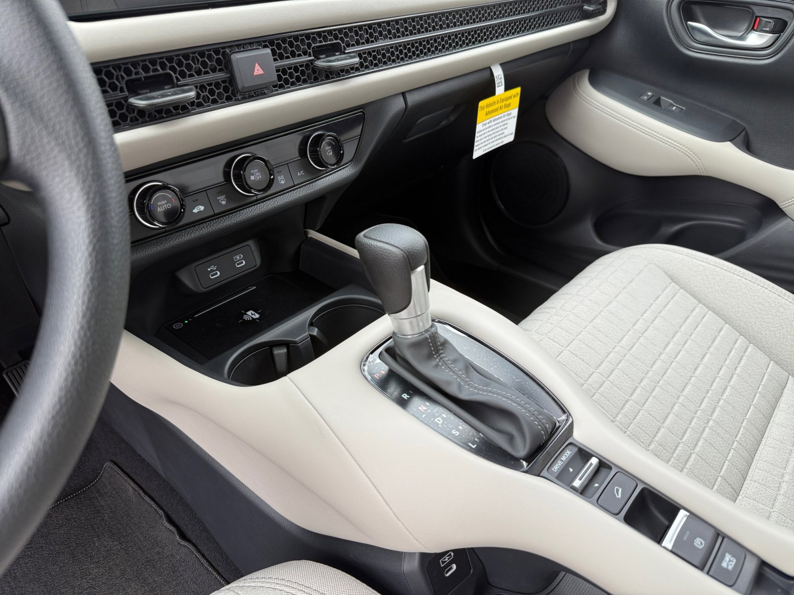 2026 Honda HR-V LX photo 13