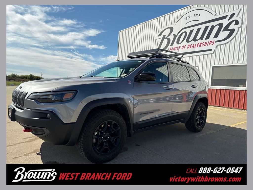 2022 Jeep Cherokee Trailhawk's photo