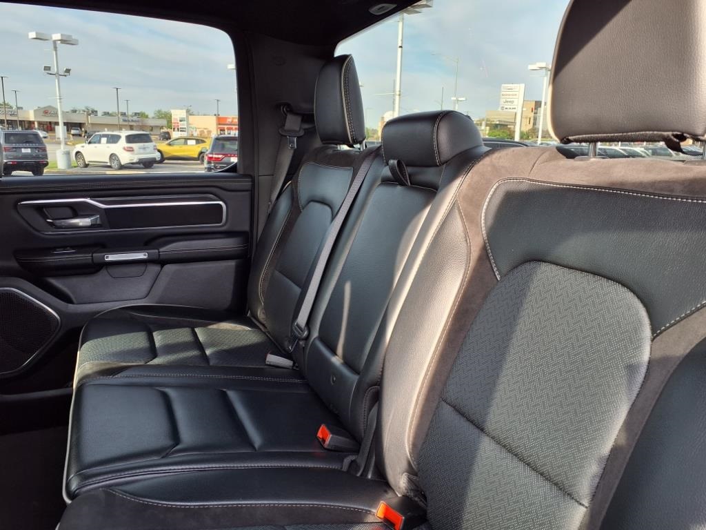 2024 Ram 1500 Laramie photo 15
