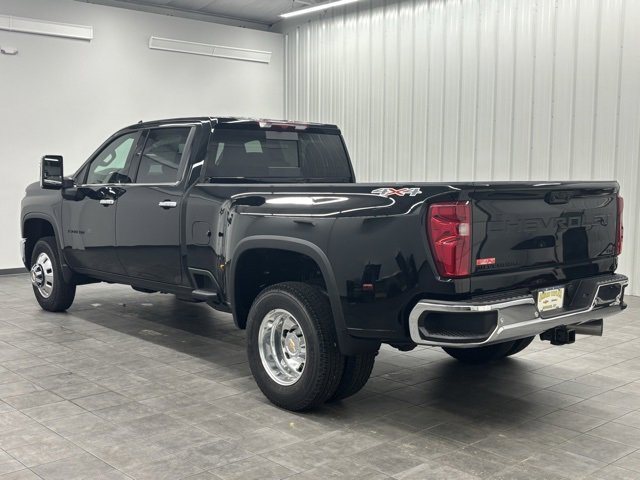 2026 Chevrolet Silverado 3500HD LTZ photo 4