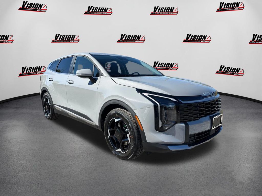 2026 Kia Sportage EX photo 3