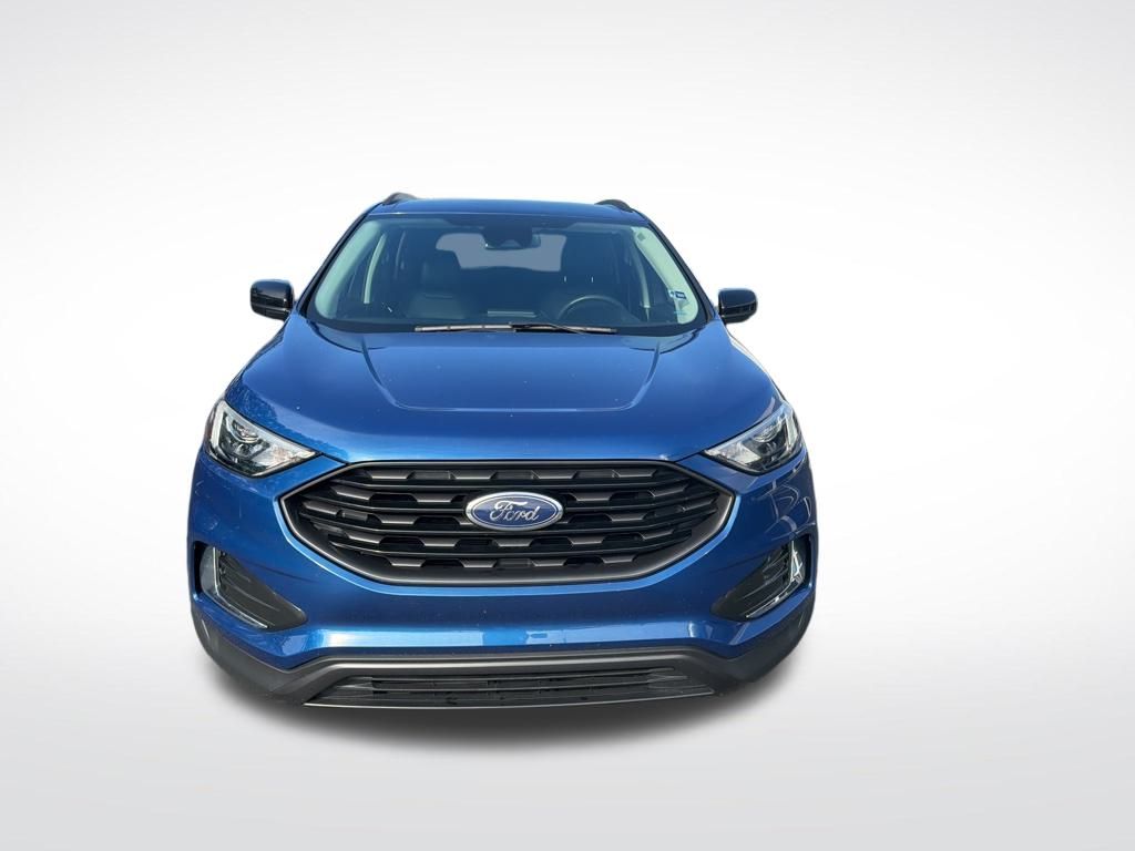 2023 Ford Edge SEL photo 3