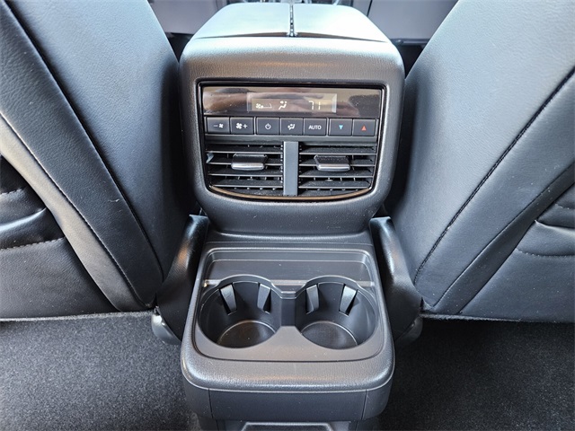 2023 Mazda CX-9 Touring photo 10