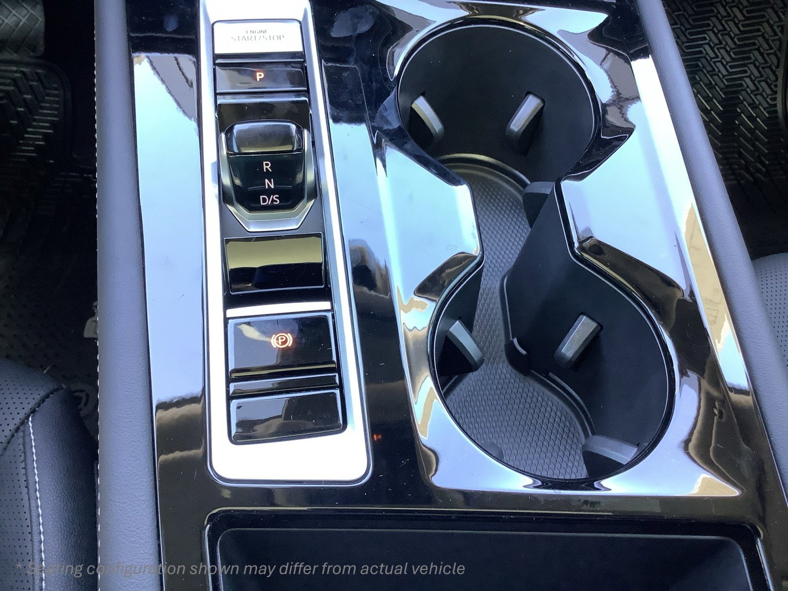 2025 Volkswagen Atlas SEL photo 15