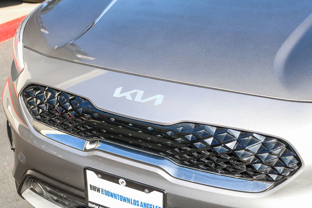 2022 Kia Niro Touring Special Edition photo 11