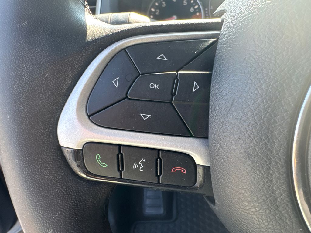 2019 Jeep Renegade Latitude photo 22
