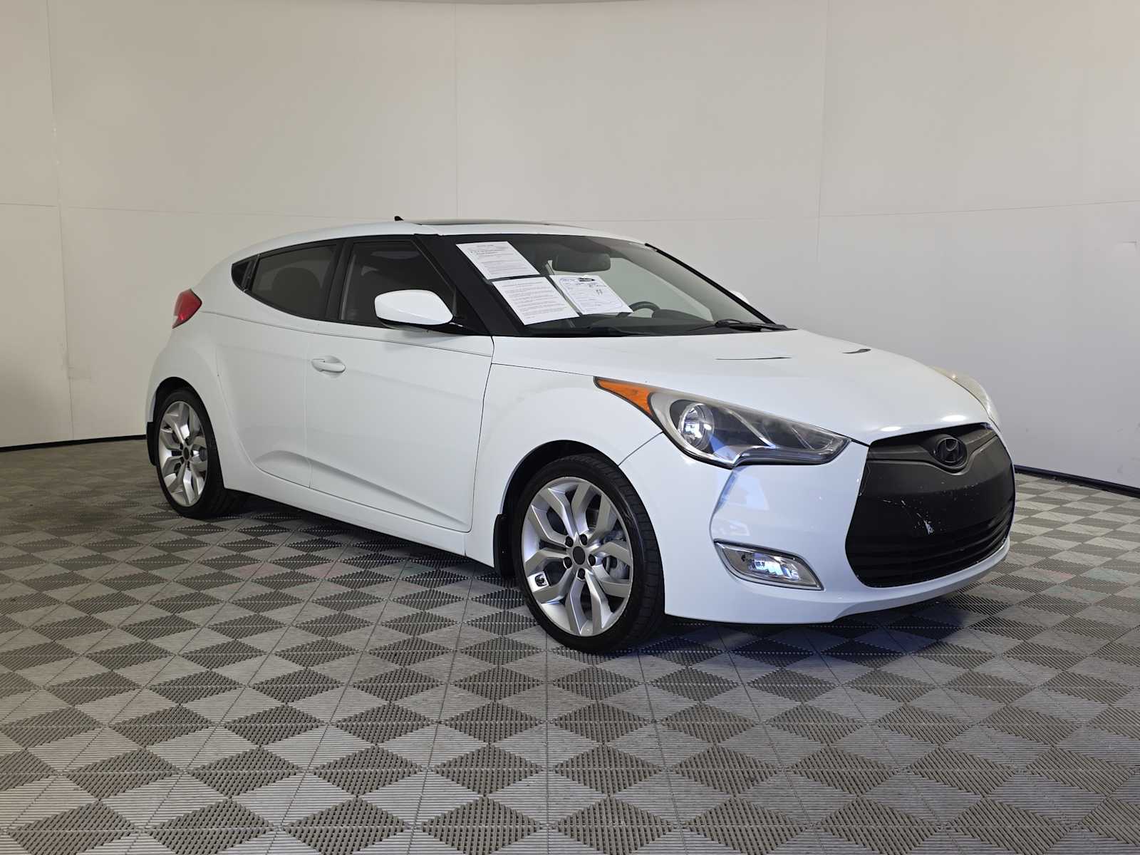 2013 Hyundai Veloster Base Turbo Ultimate photo 2