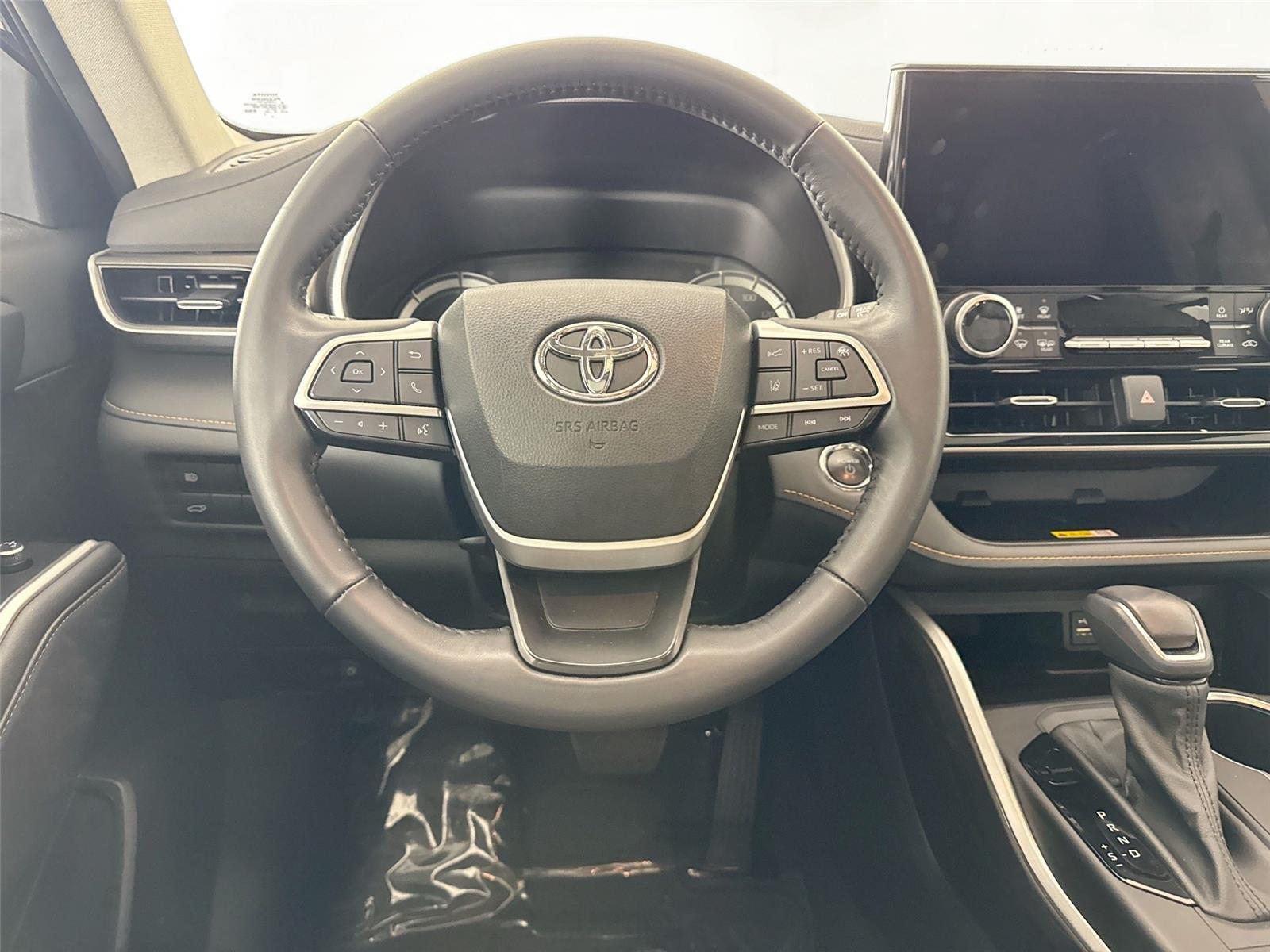 2023 Toyota Highlander Hybrid Bronze Edition photo 30