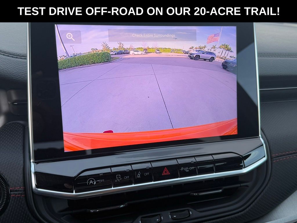 2026 Jeep Compass Trailhawk photo 4