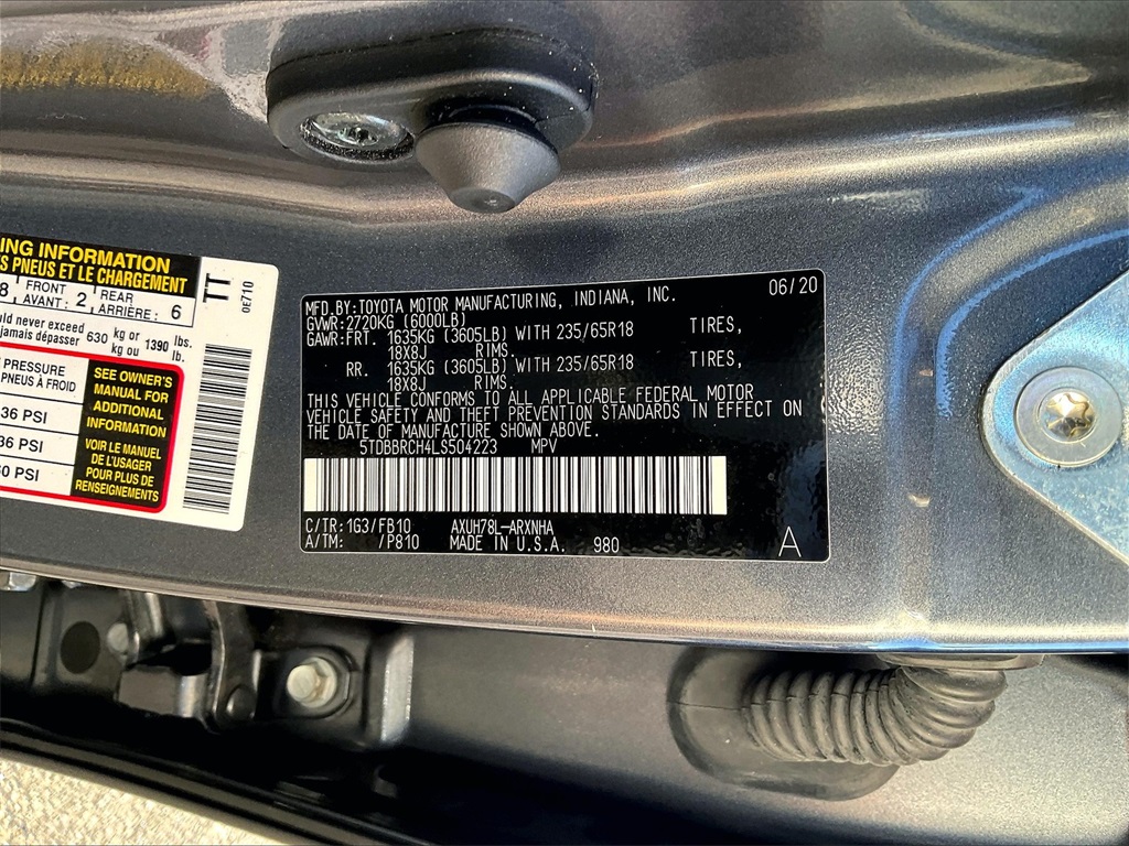 2020 Toyota Highlander Hybrid LE photo 33
