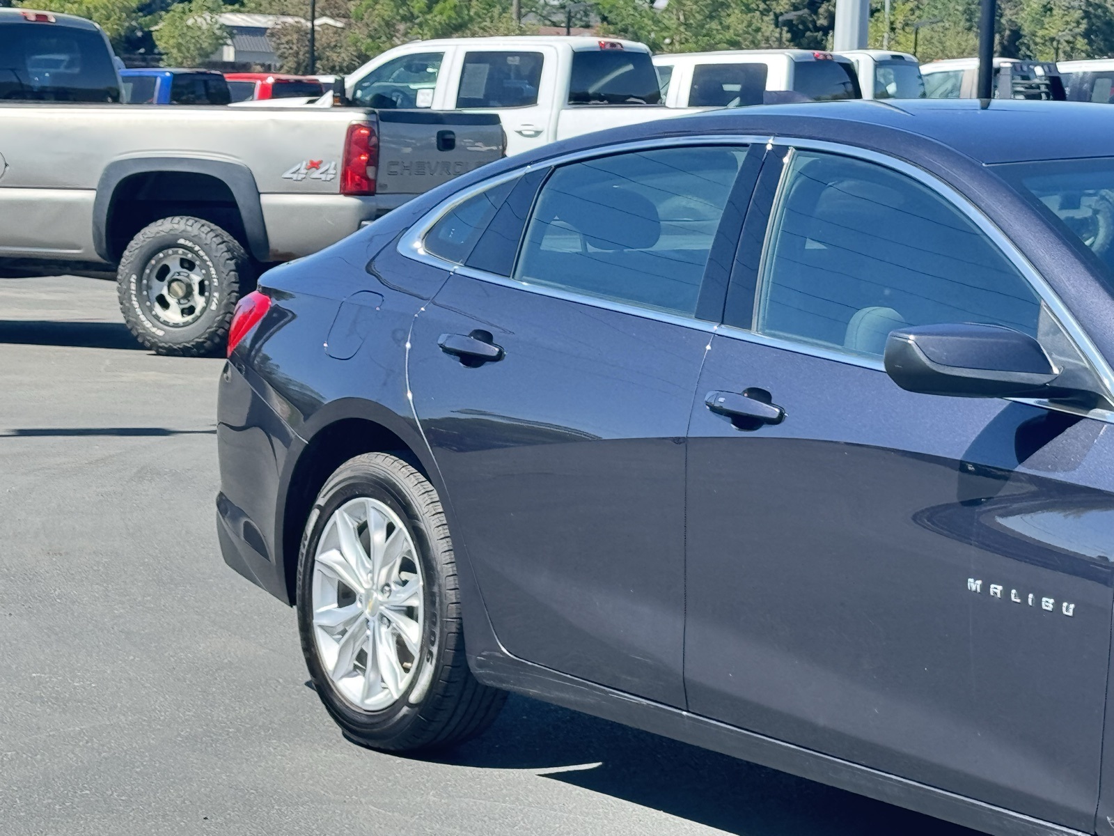 2023 Chevrolet Malibu 1LT photo 5