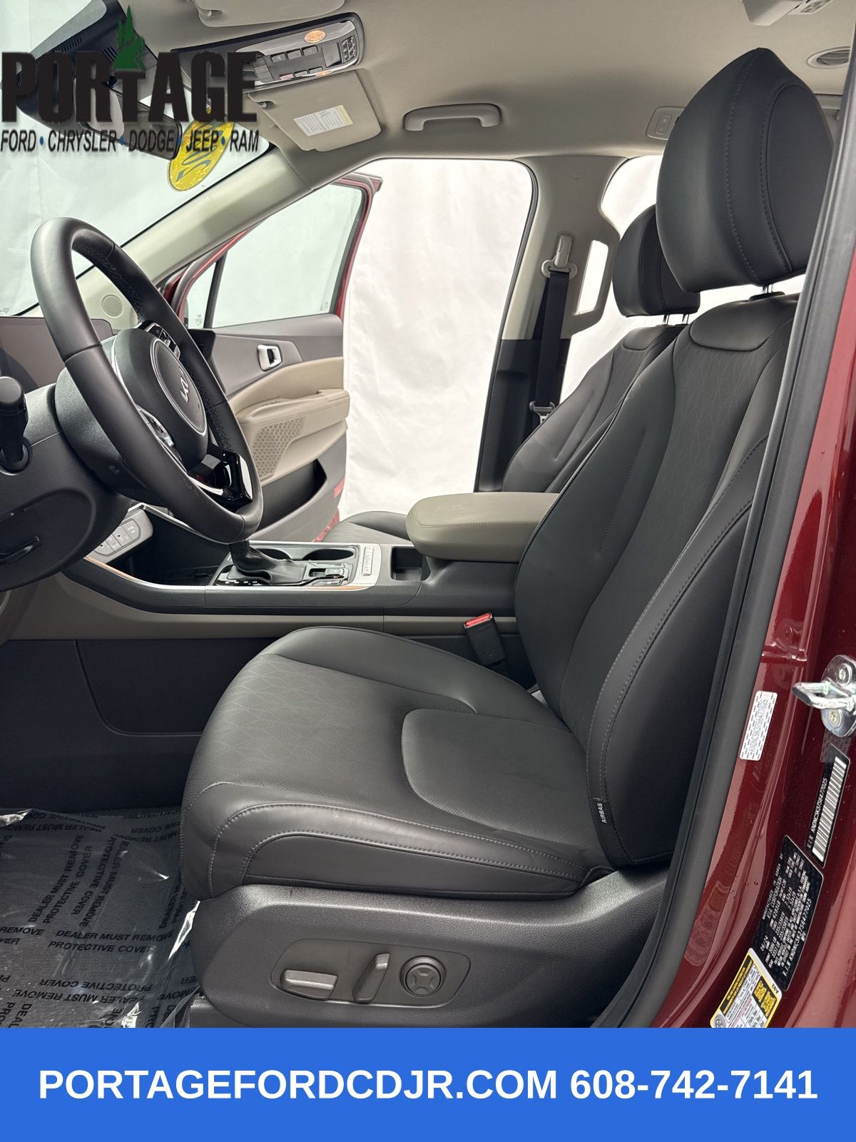 2025 Kia Carnival EX photo 7