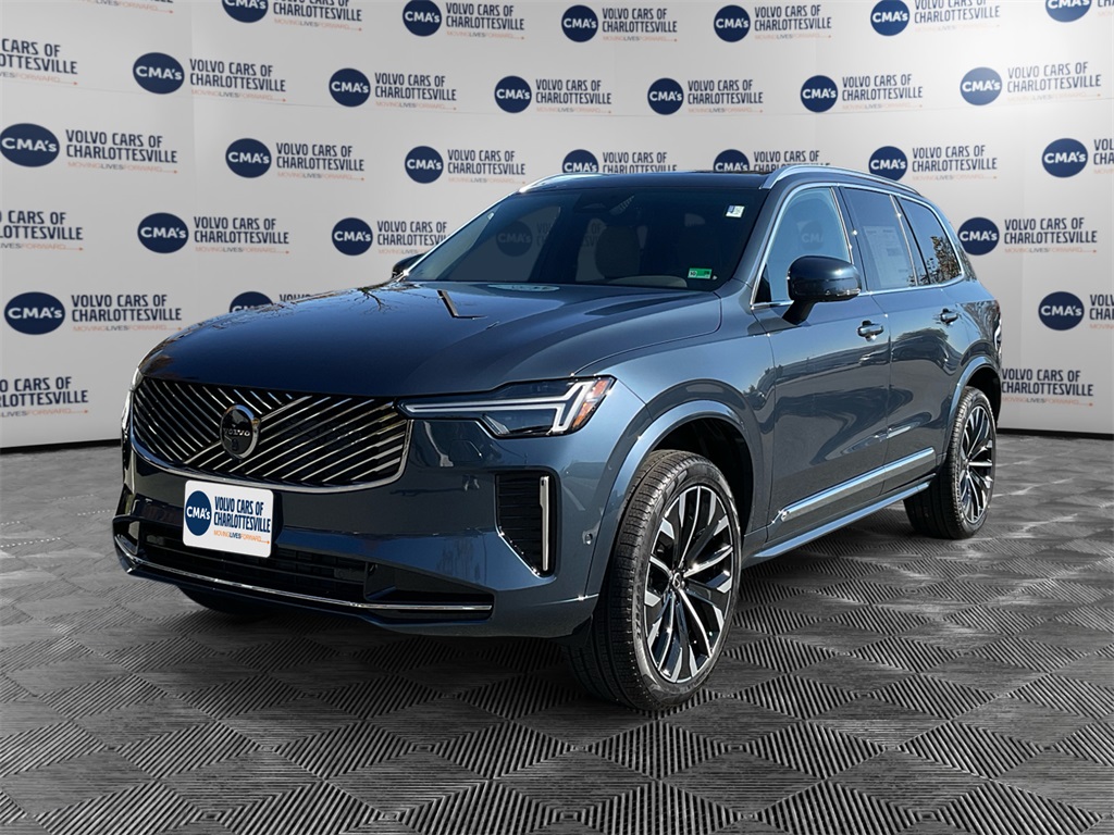 2026 Volvo XC90 Plus's photo